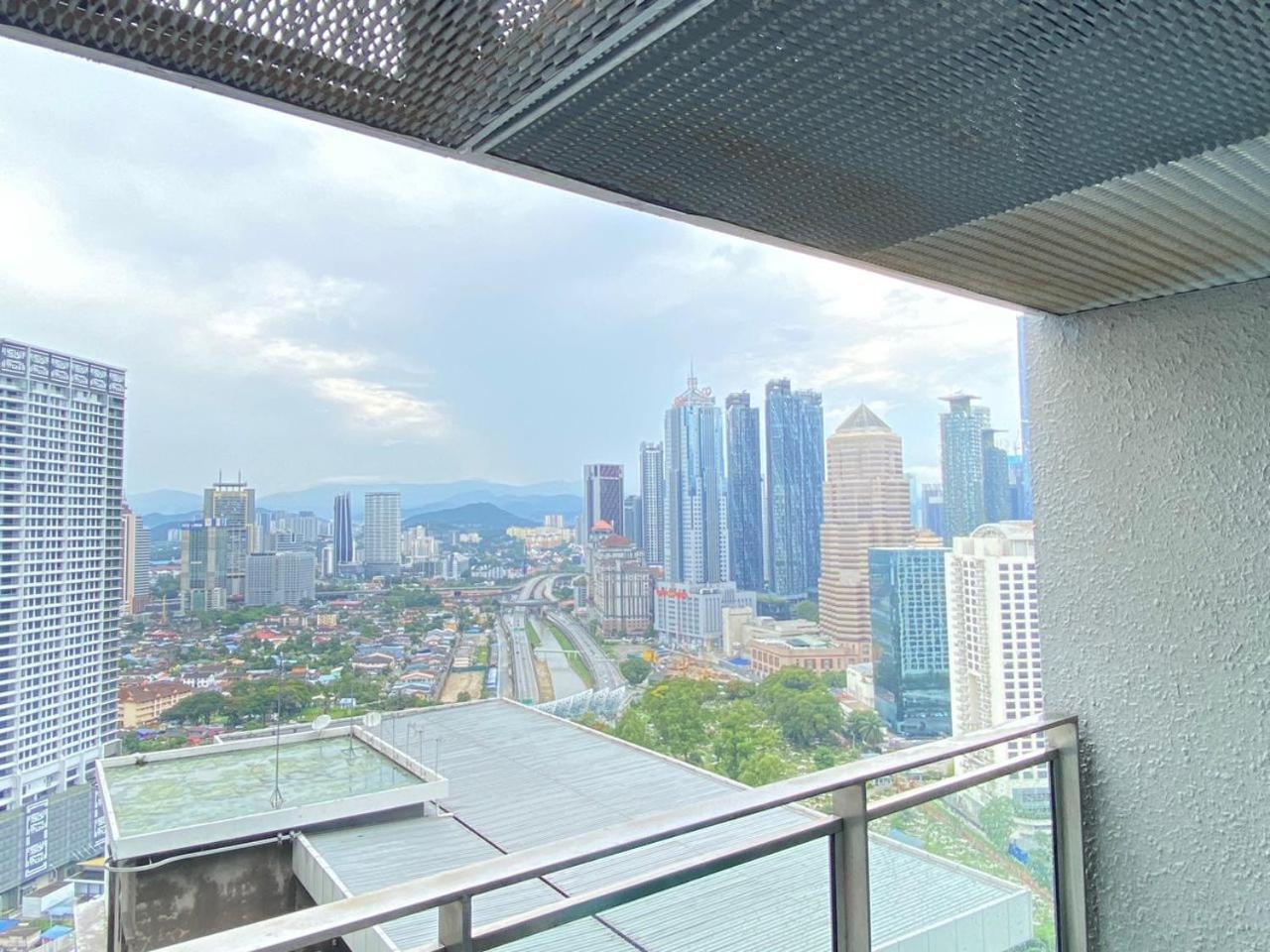 Summer Suites Klcc By Hibernate Kuala Lumpur Exterior photo